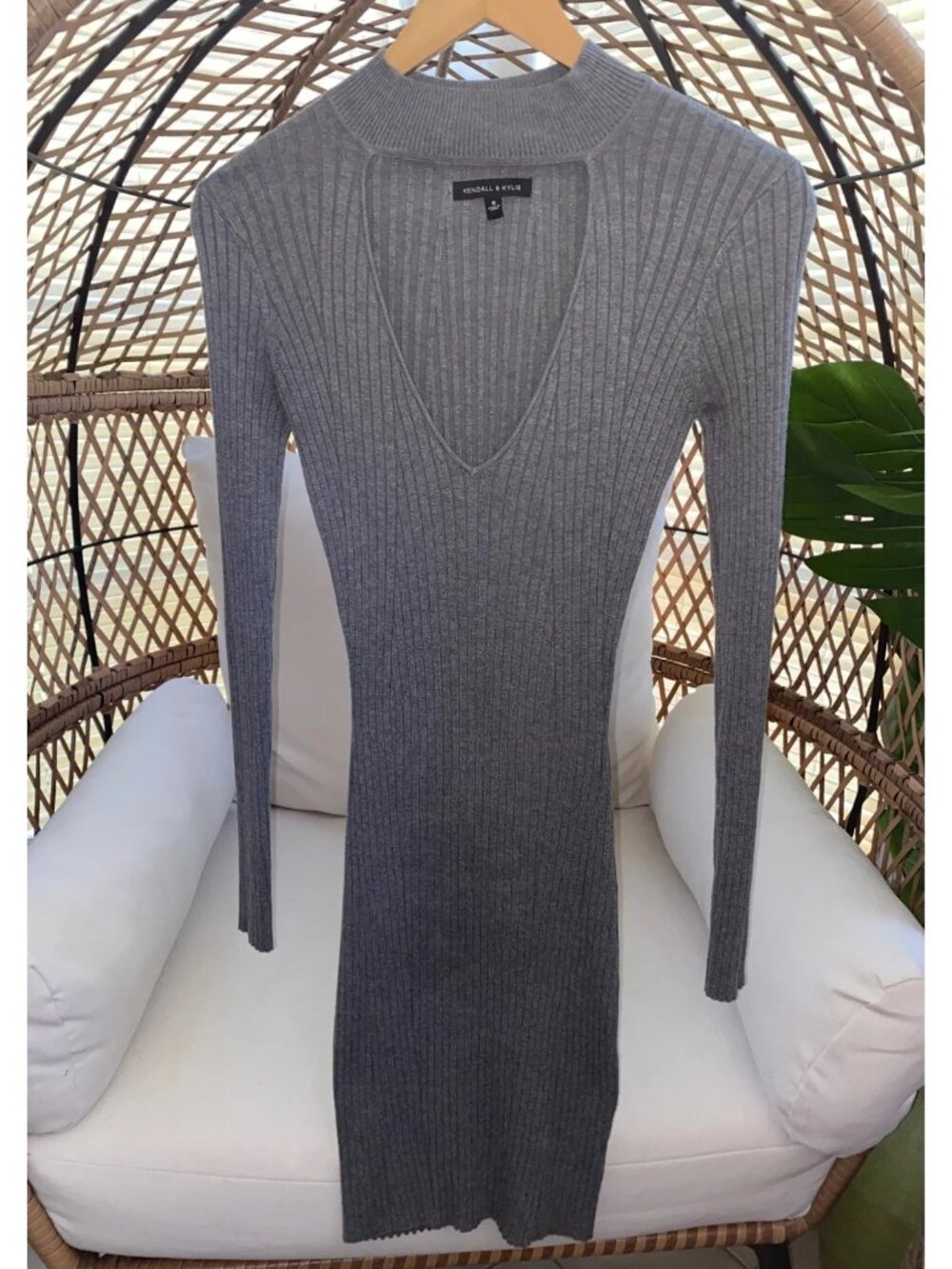 Kendall & Kylie gray ribbed long-sleeve sweater dress size small
